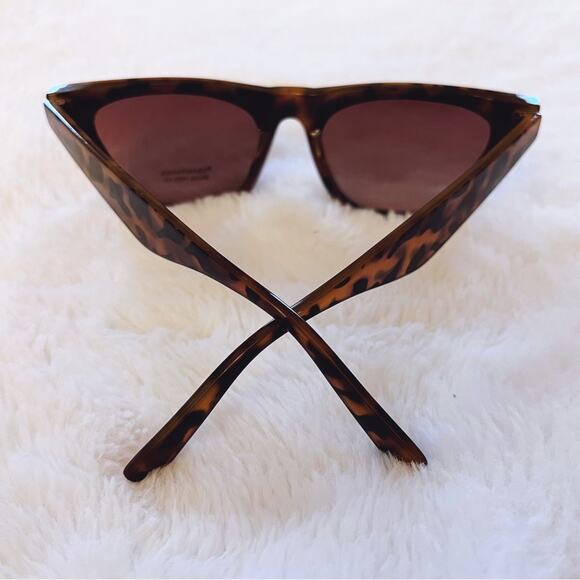 Lucy Tortoise Brown Sleek Square Frame Sunglasses - Picture 8 of 10